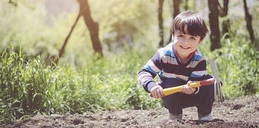 5 Reasons to Garden with Your Kids