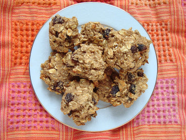 Oatmeal Raisin Cookies | Vegetarian Recipe