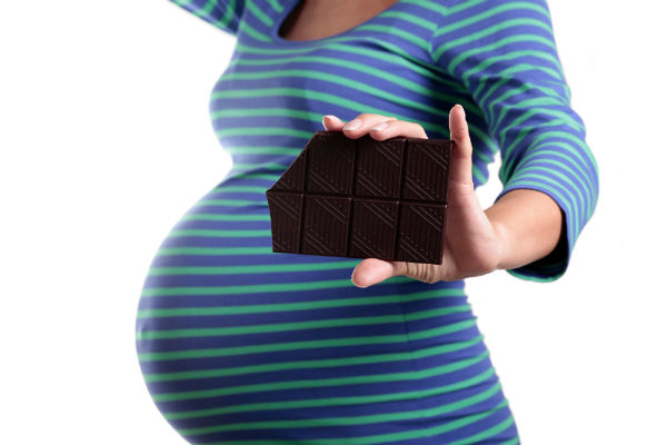 why-you-should-eat-chocolate-while-pregnant