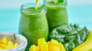 Superfood Tropical Spinach Green Smoothie